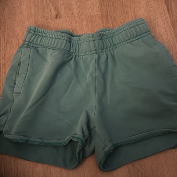 Three pairs of little girls shorts size 7/8 - Picture 9 of 10